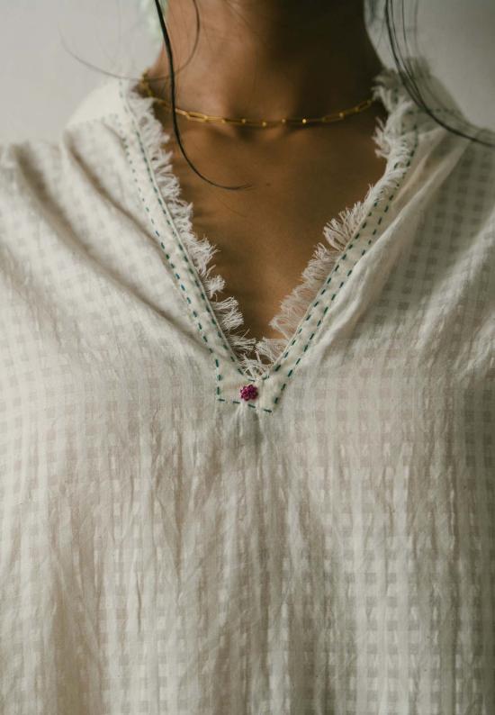  IKKIVI 튜닉 이키비 이파트  드레스 오프 화이트 - OTHER BRANDS