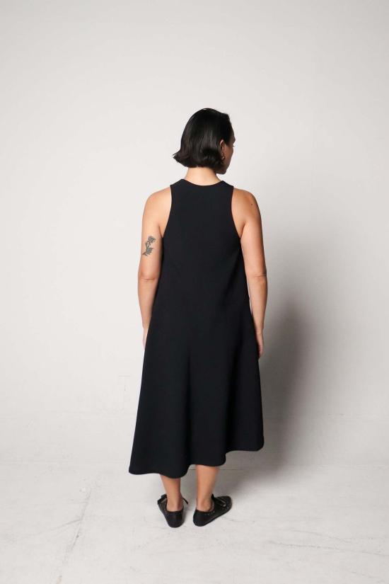  KAAREM 롱 원피스 Kaarem Diagonal Xéo A 라인 포켓 드레스 - KAAREM