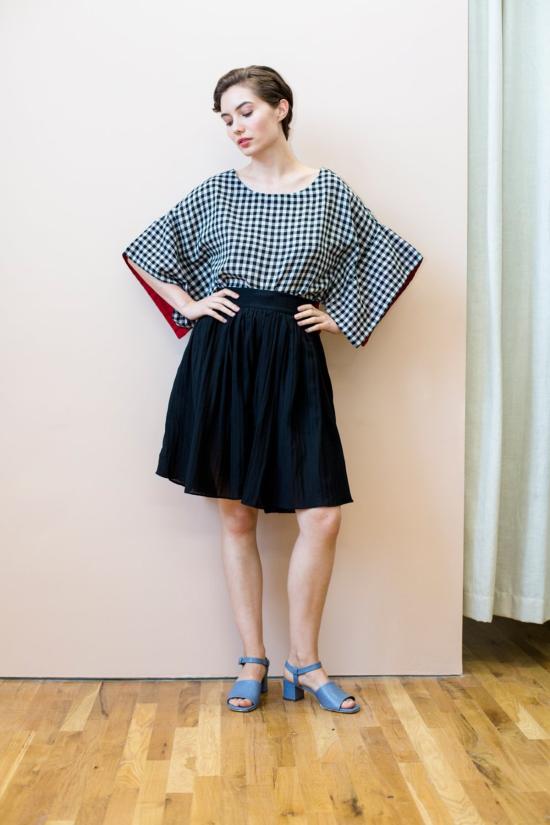  RUJUTA SHETH 반팔 티셔츠 루주타 셰스 미라 탑 블랙 & 화이트 체스