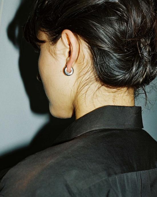  아니카 이네즈 이어링 앰플 힌지 후프 - ANNIKA INEZ