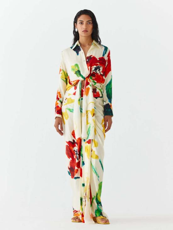  IKKIVI 셔츠 이키비 모네 매듭 셔츠 & 스커트 세트 오프 화이트