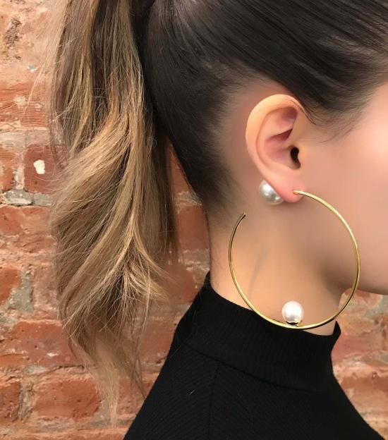 주미 림 이어링 라지 후프  (진주 장식 및 진주 뒷면) 골드/화이트 - JOOMI LIM