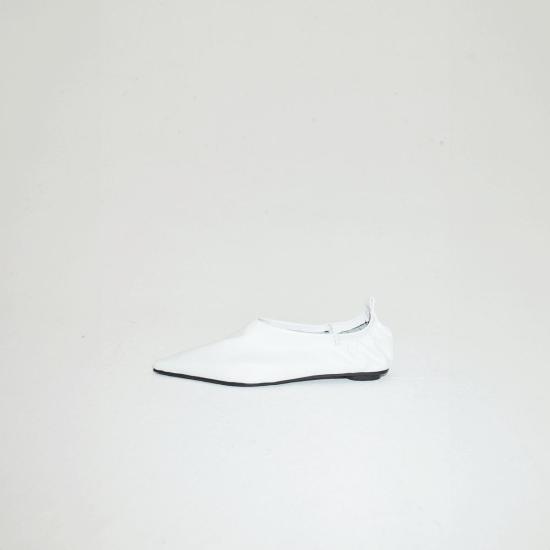  Dubié 플랫 슈즈 두비에 푼타 딥 로우 플랫 화이트