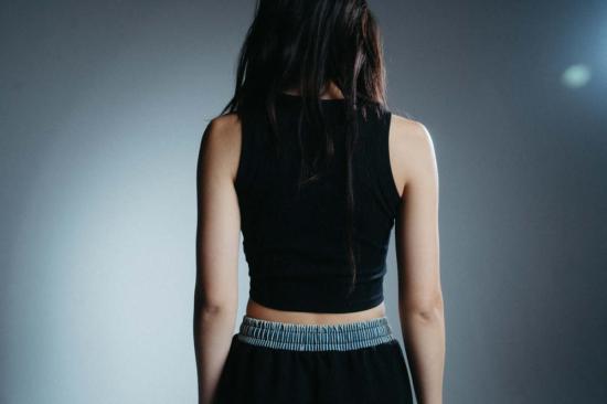  메리 로 민소매 티셔츠 페탈스 크롭 탱크탑 - MARY LO