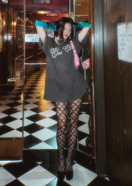  Oori Ott 반팔 티셔츠 오리 오트 트윙클 티 - OTHER BRANDS