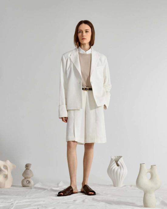  Future Classics 숏팬츠 퓨처 클래식스 앞트임 테일러드 쇼츠 오프화이트 - OTHER BRANDS