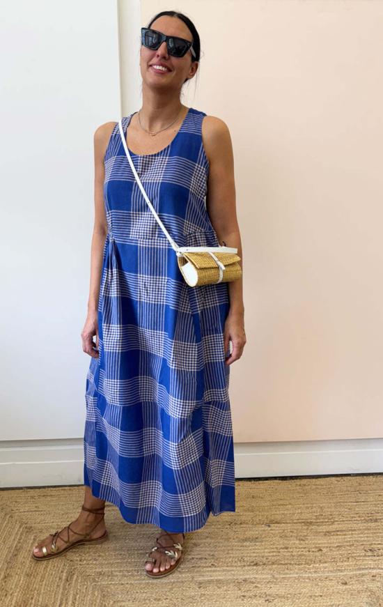  투 롱 원피스 코발트 블루/페일 피치 컬러의  플래드 버블 비치 드레스 - TWO