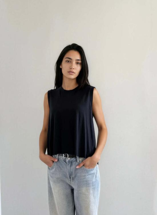  잇이즈웰 LA 민소매 티셔츠 잇 이즈 웰 L.A. 크롭 머슬 티셔츠