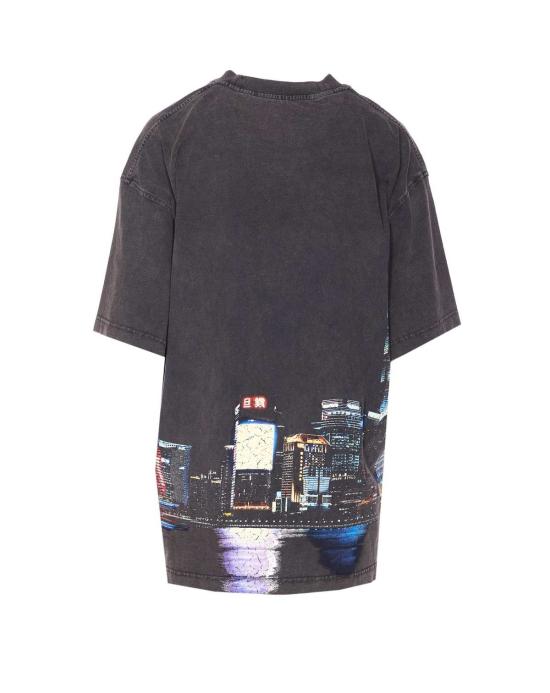  알렉산더 왕 반팔 티셔츠 티셔츠 (열전사 방식으로 부착된 큐빅 장식 및 상하이 스카이라인 디자인, 블랙) - ALEXANDER WANG