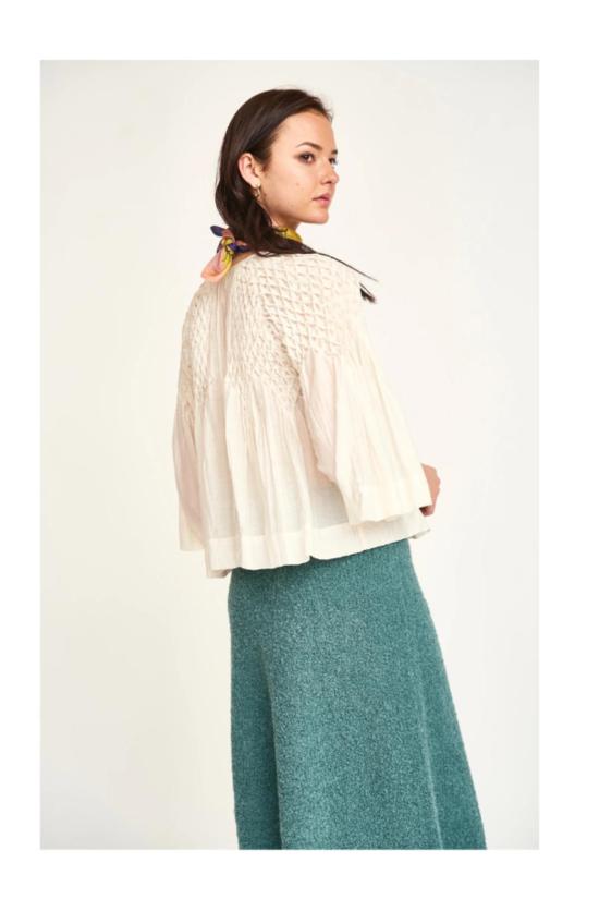  머스 블라우스 미르스 이네즈 핸드 스모크  베이지 - MIRTH