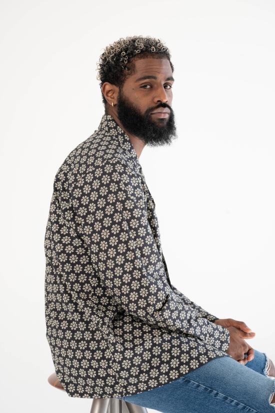  DUSHYANT. 긴팔 셔츠 두샨트. 핸드 프린팅 라즈 캠프 칼라  블랙 팔각형 모티브 - OTHER BRANDS