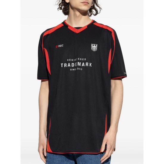 26SS 베트멍 반팔 티셔츠 ME76TR199BR BLKRE BLACK - VETEMENTS