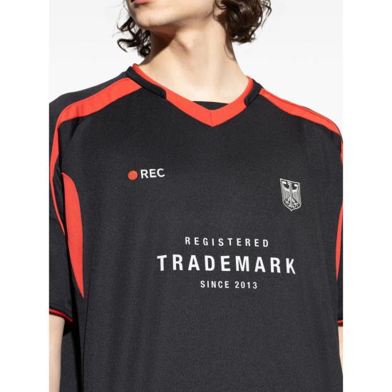 26SS 베트멍 반팔 티셔츠 ME76TR199BR BLKRE BLACK - VETEMENTS