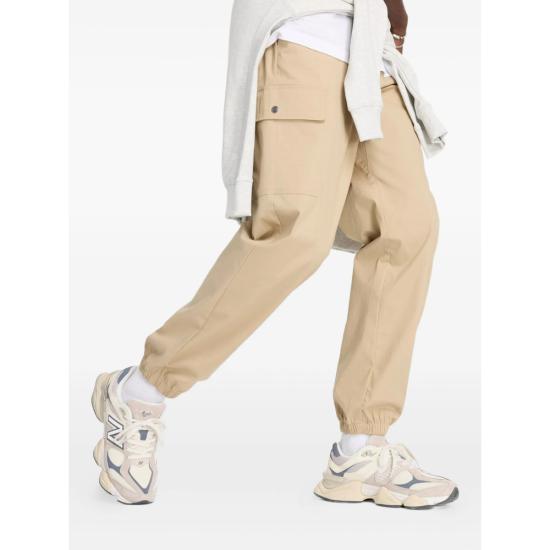 26SS 뉴발란스 트레이닝/조거 팬츠 MP41579SOT NEUTRALS - NEW BALANCE