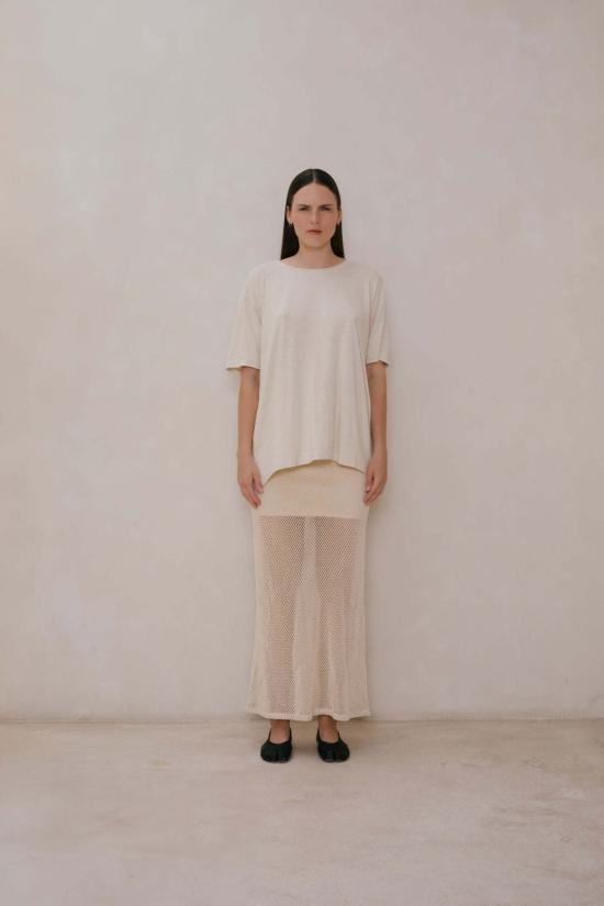  앳 던 롱 스커트 새벽에. 메시  오프 화이트/블랙