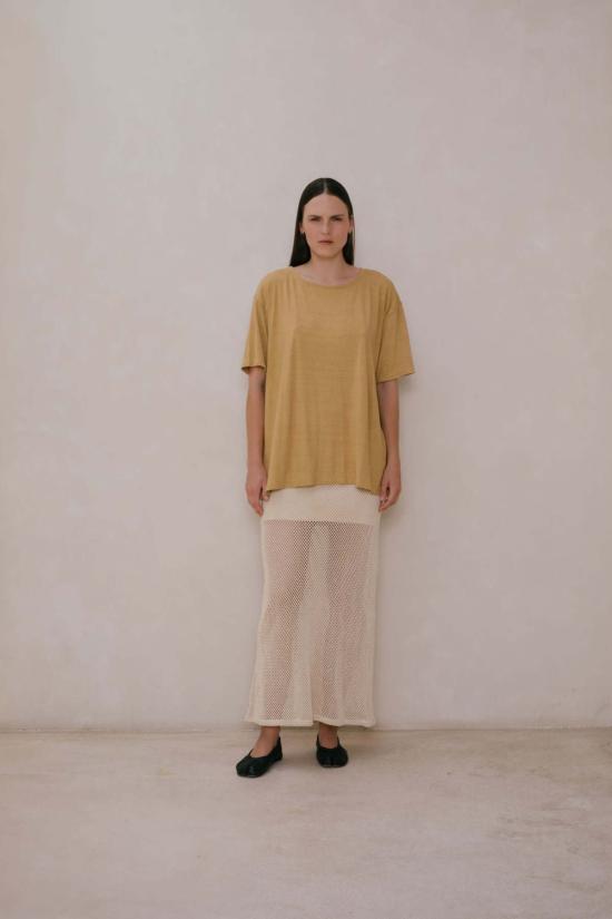  앳 던 롱 스커트 새벽에. 메시  오프 화이트/블랙 - AT DAWN.