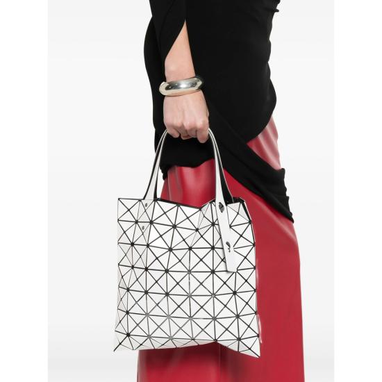 26SS 바오바오 토트백 BB66AG047 01 WHITE - BAOBAO