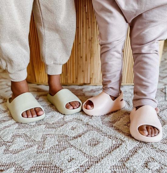  [키즈] Murray & Finn 플립플랍 머레이 & 핀 청키 슬라이드 - MURRAY & FINN