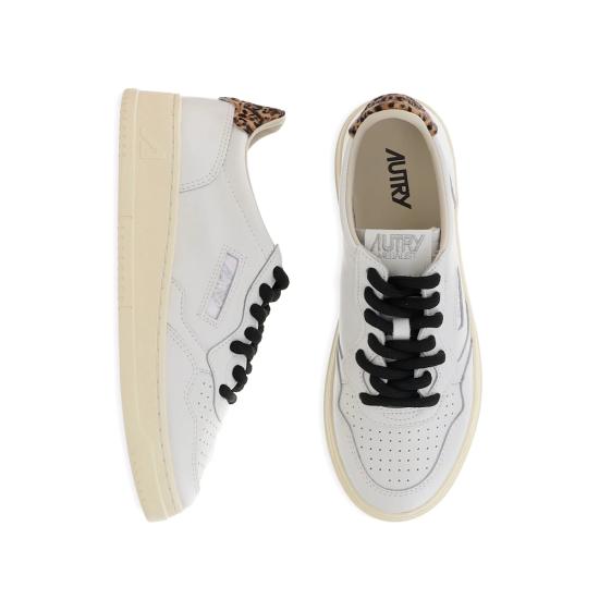 26SS 오트리 메달리스트 로우 스니커즈 AULW OC01 WHITE - AUTRY