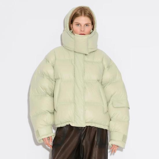  홀츠베일러 봄버 자켓 Holzweiler Steilia 쇼트 다운 재킷 라이트 그린 - HOLZWEILER