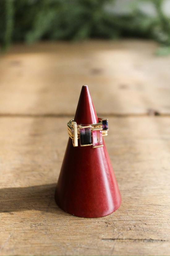  누시 반지 작은 파베 다이아몬드가 세팅된 누쉬 링크드 밴드 - NOUSH