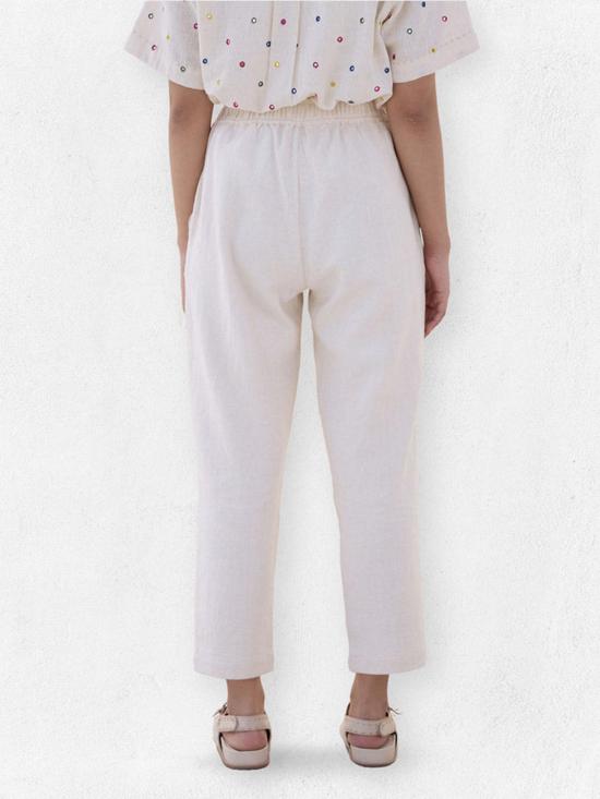  IKKIVI 스트레이트 팬츠 이키비 미즈  오프 화이트 - OTHER BRANDS