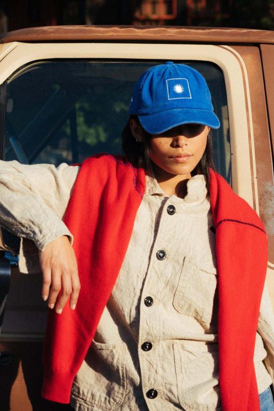  모던 소사이어티 모자 현대 사회가 번창하는 밝은 파란색 - MODERN SOCIETY