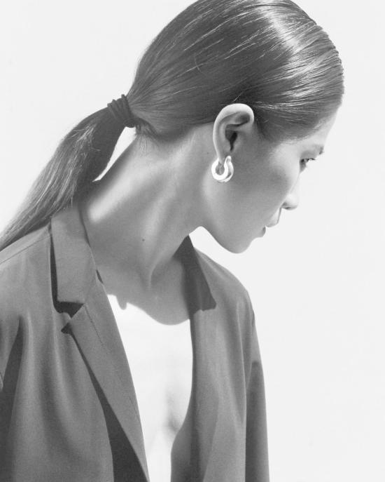  아니카 이네즈 이어링 라지 앰플 힌지 후프 - ANNIKA INEZ