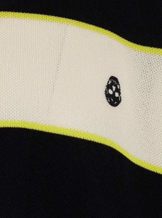  알렉산더 맥퀸 폴로 티셔츠 로고 패치와 전체 스트라이프 패턴이 있는 긴팔 폴로 셔츠 (화이트/블랙) - ALEXANDER MCQUEEN