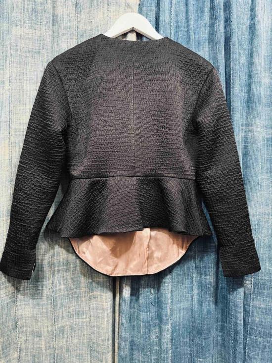  예세이트 자켓 예사엣 아이보리 페플럼 재킷 블랙 - YESAET