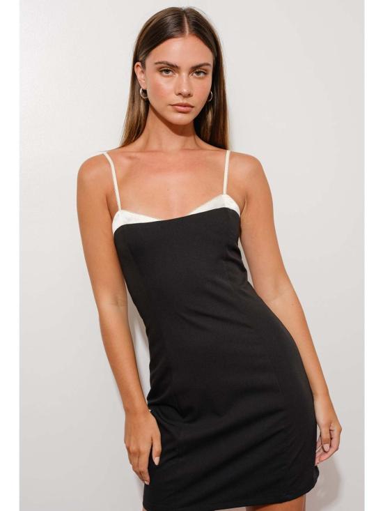  Pretty Garbage 숏 원피스 예쁜 쓰레기 피카부 브라 미니 드레스 블랙