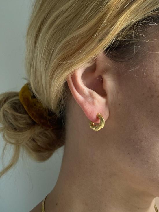  머큐리얼 스튜디오 이어링 머큐리얼 뉴욕 프렌치 플라워 비비 후프 - MERCURIAL STUDIO