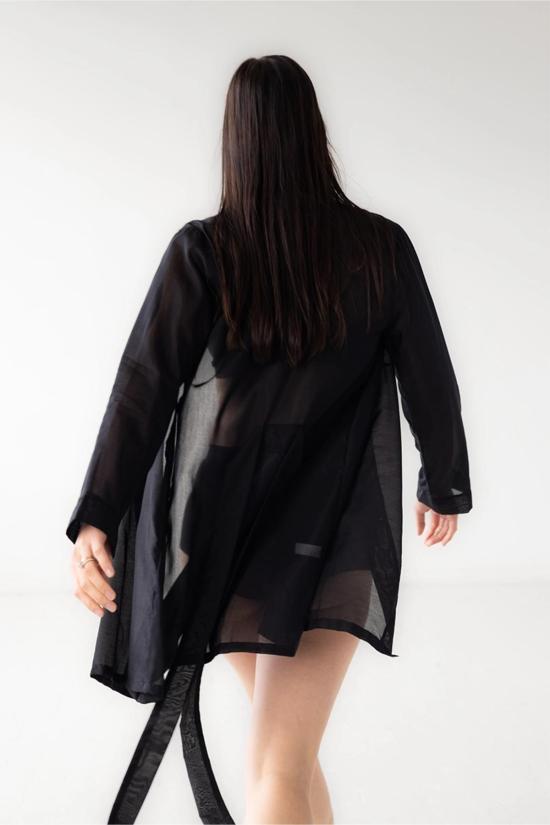  Salua Lingerie 라운지 웨어 살루아 란제리 클래식 코튼 실크 숏 로브 펄/블랙 - SALUA LINGERIE