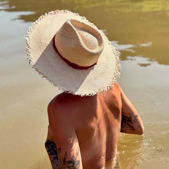  민가 모자 밍가 브리아나 마디아 티키 - MINGA