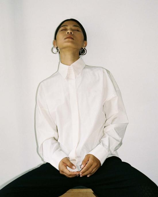  아니카 이네즈 이어링 라지 글래시 후프 클리어 - ANNIKA INEZ