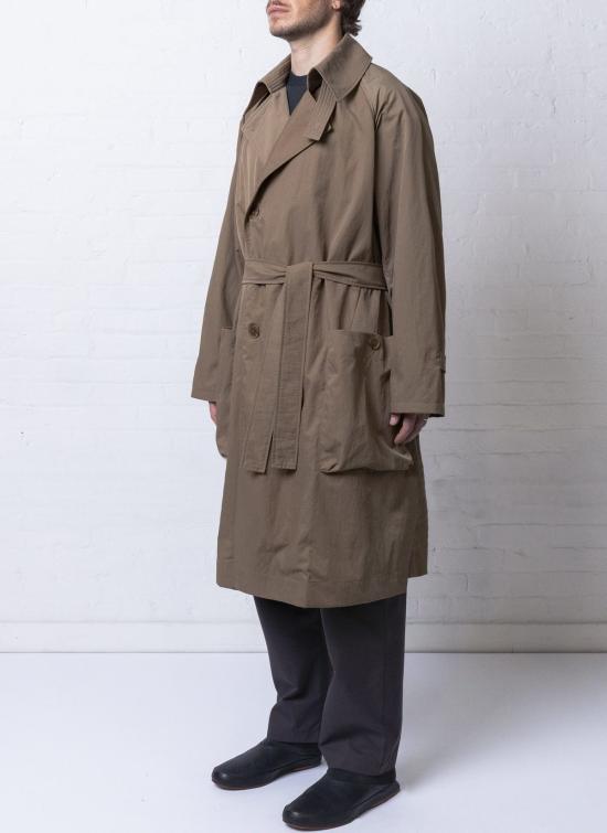  그레이 트렌치 코트 . 피크드 라펠  다크 카키 - GREI