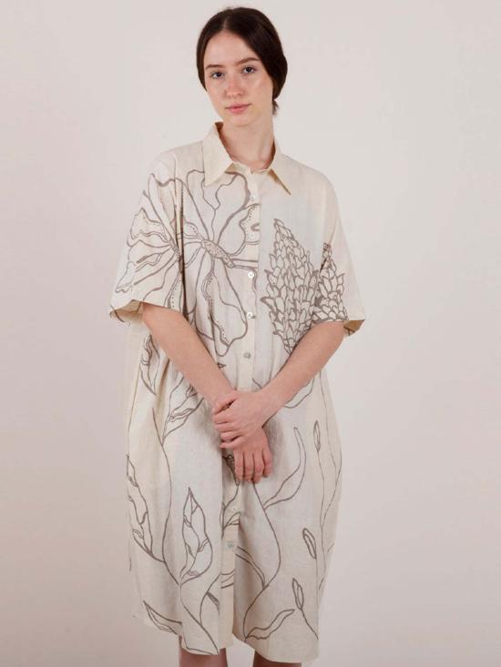  IKKIVI 롱 원피스 이키비 송 오브 버즈 셔츠 드레스 오프 화이트 - IKKIVI