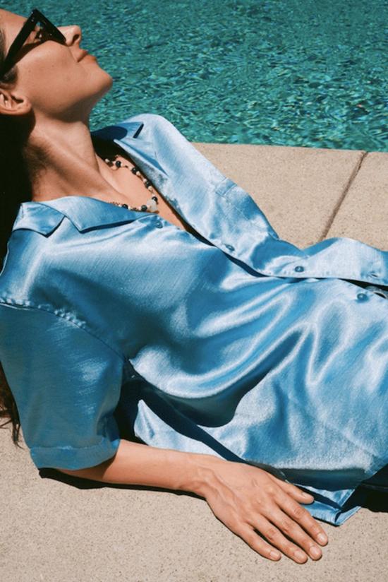  모던 소사이어티 목걸이/팬던트 라피스 라줄리, 아쿠아마린, 진주로 장식된  탈리스만 목걸이 - MODERN SOCIETY