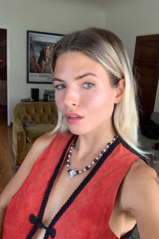  모던 소사이어티 목걸이/팬던트 라피스 라줄리, 아쿠아마린, 진주로 장식된  탈리스만 목걸이 - MODERN SOCIETY