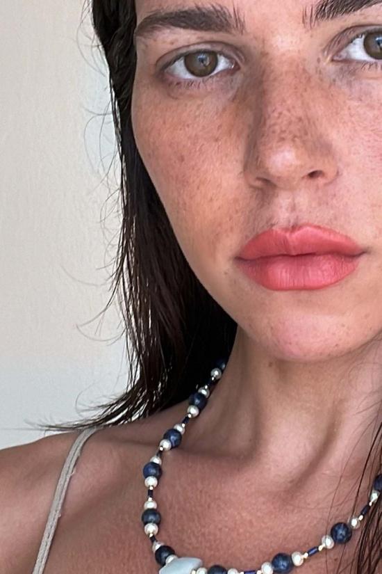  모던 소사이어티 목걸이/팬던트 라피스 라줄리, 아쿠아마린, 진주로 장식된  탈리스만 목걸이 - MODERN SOCIETY