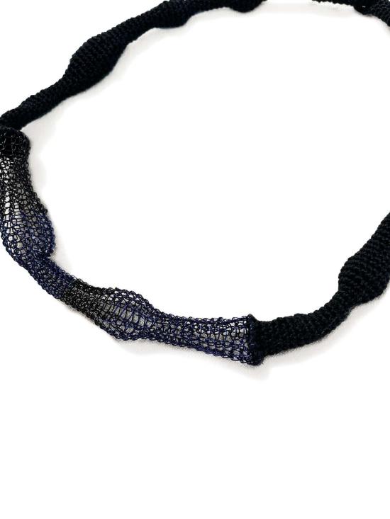  해피 프렌치 갱 목걸이/팬던트 블루 액센트 웨이브 목걸이 (면/금속) - HAPPY FRENCH GANG