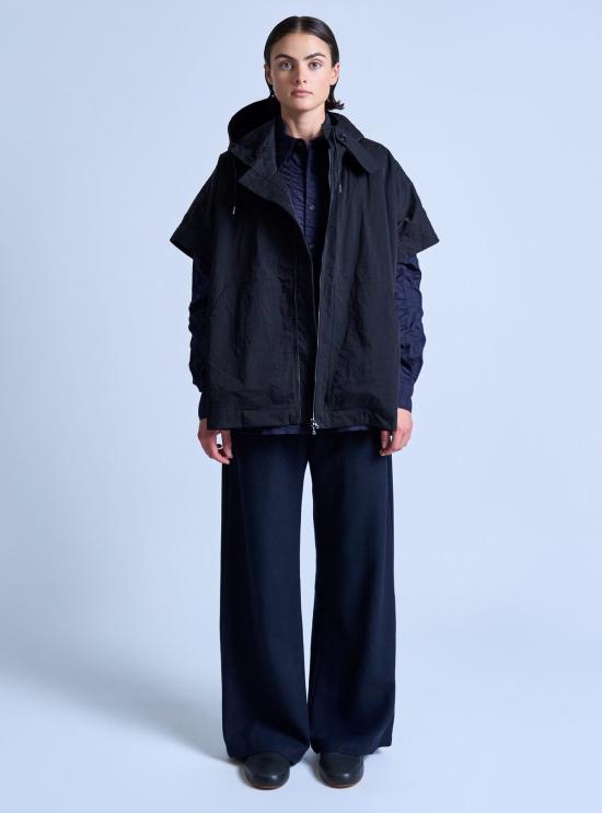  그레이 코트 . 트래커 판초