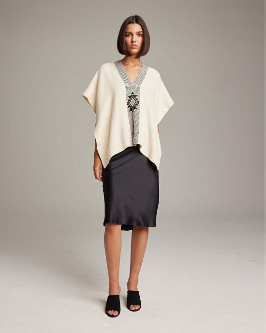  보즈 블라우스 어패럴 에스트렐라 만타