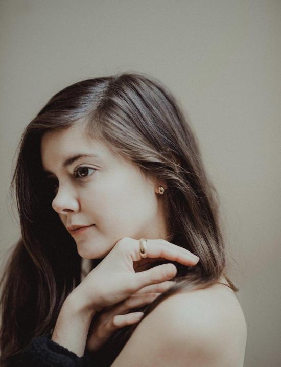  Uni 이어링 유니 에스메 스터드 귀걸이 (황동) - OTHER BRANDS