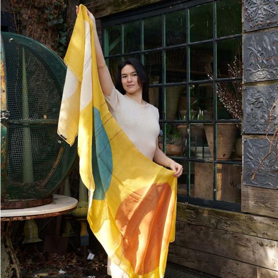  베리어슬리 머플러/스카프 Variously Cirq Sun 손자수 스카프 노란색 - VARIOUSLY