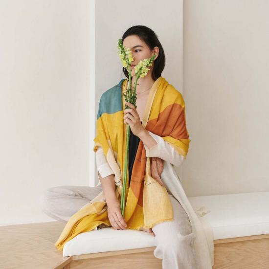  베리어슬리 머플러/스카프 Variously Cirq Sun 손자수 스카프 노란색 - VARIOUSLY