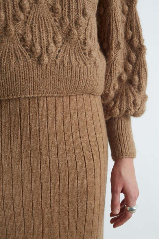  일레븐 식스 미디 스커트 피아 튜브 스커트 카멜 - ELEVEN SIX