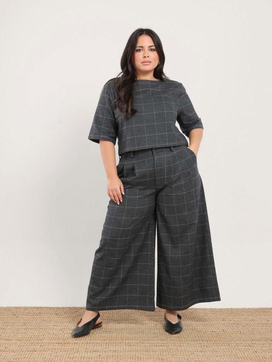  나지라 민소매 티셔츠 리아단 탑 - NAZEERAH