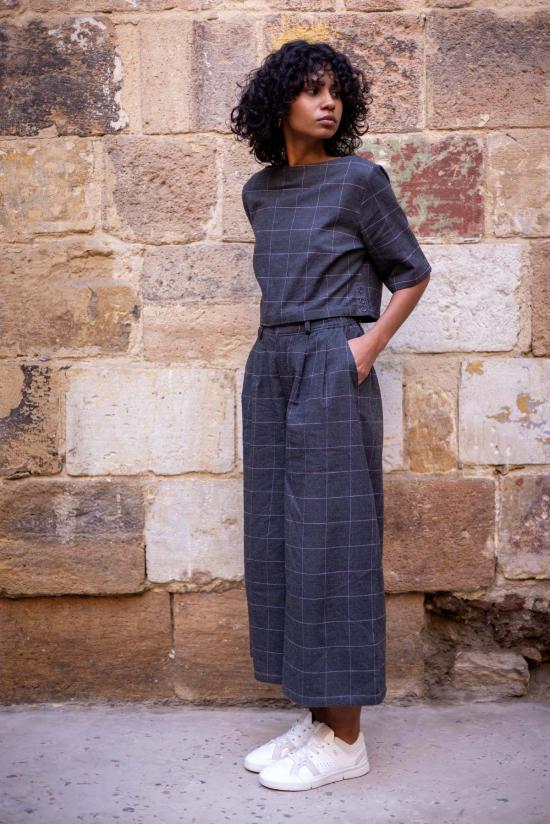  나지라 민소매 티셔츠 리아단 탑 - NAZEERAH