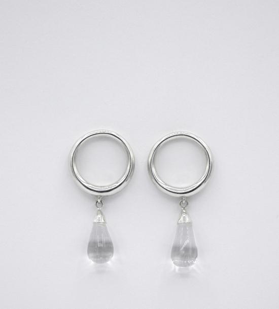  루스 오르티스 이어링 루즈 오르티즈 쿼츠 물방울 귀걸이